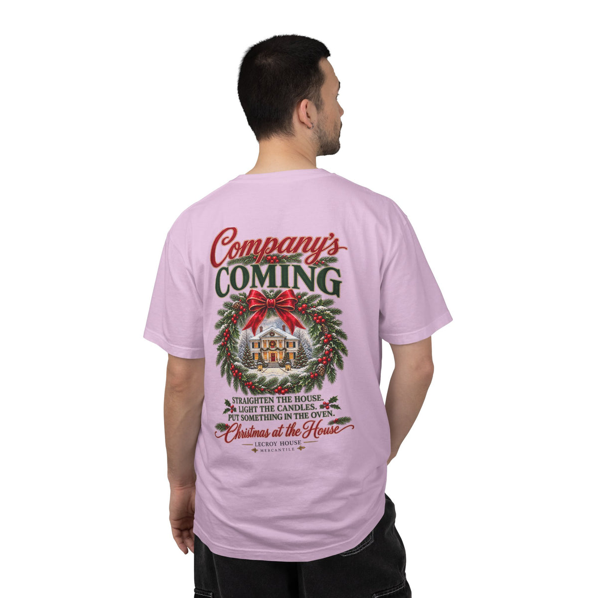 Christmas Wreath Holiday T-Shirt — "Company's Coming" Vintage House Christmas Tee