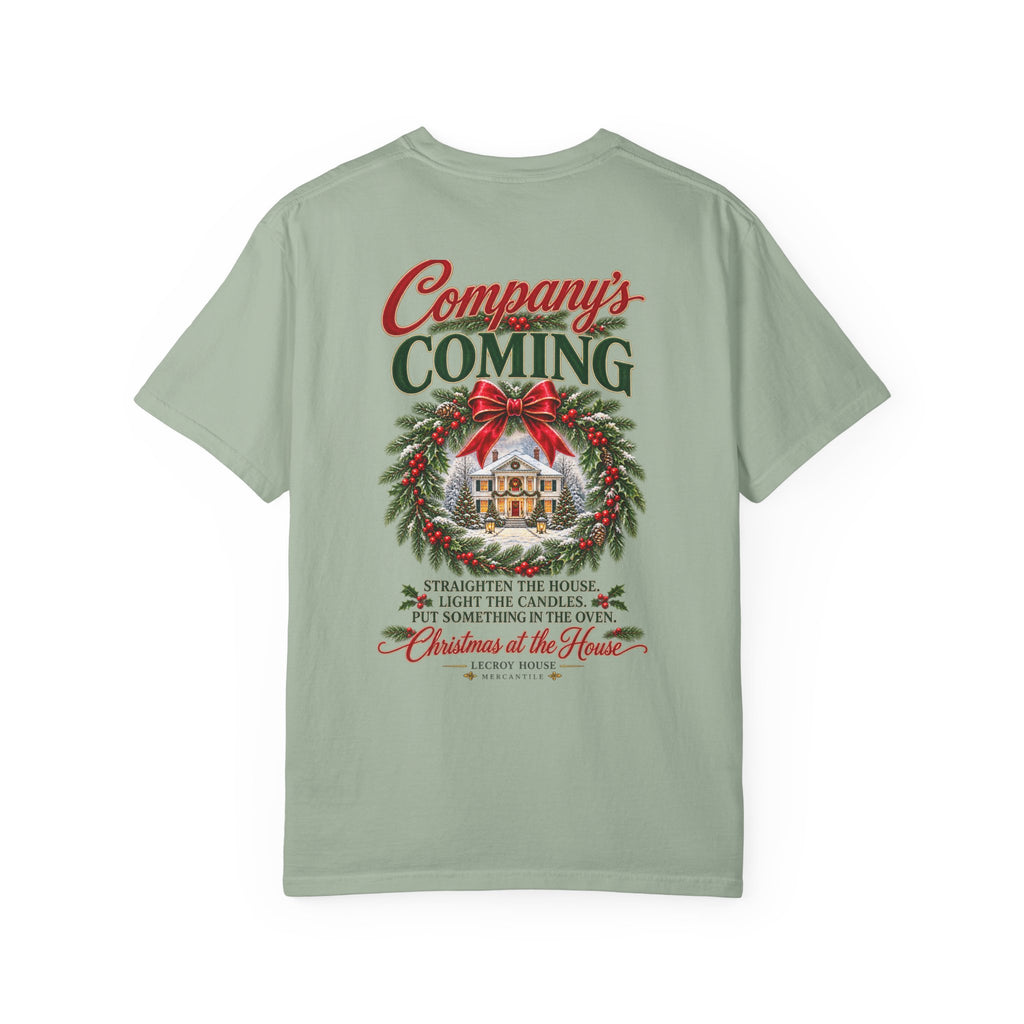 Christmas Wreath Holiday T-Shirt — "Company's Coming" Vintage House Christmas Tee