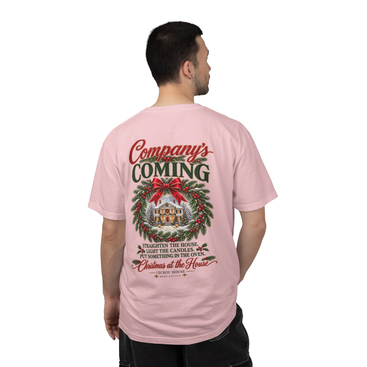 Christmas Wreath Holiday T-Shirt — "Company's Coming" Vintage House Christmas Tee