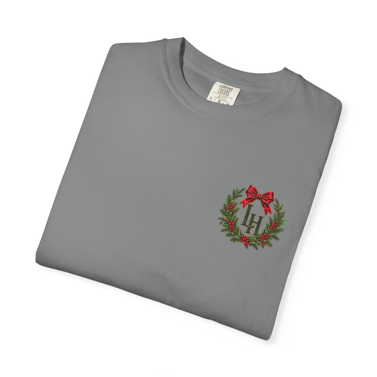 Christmas Wreath Holiday T-Shirt — "Company's Coming" Vintage House Christmas Tee