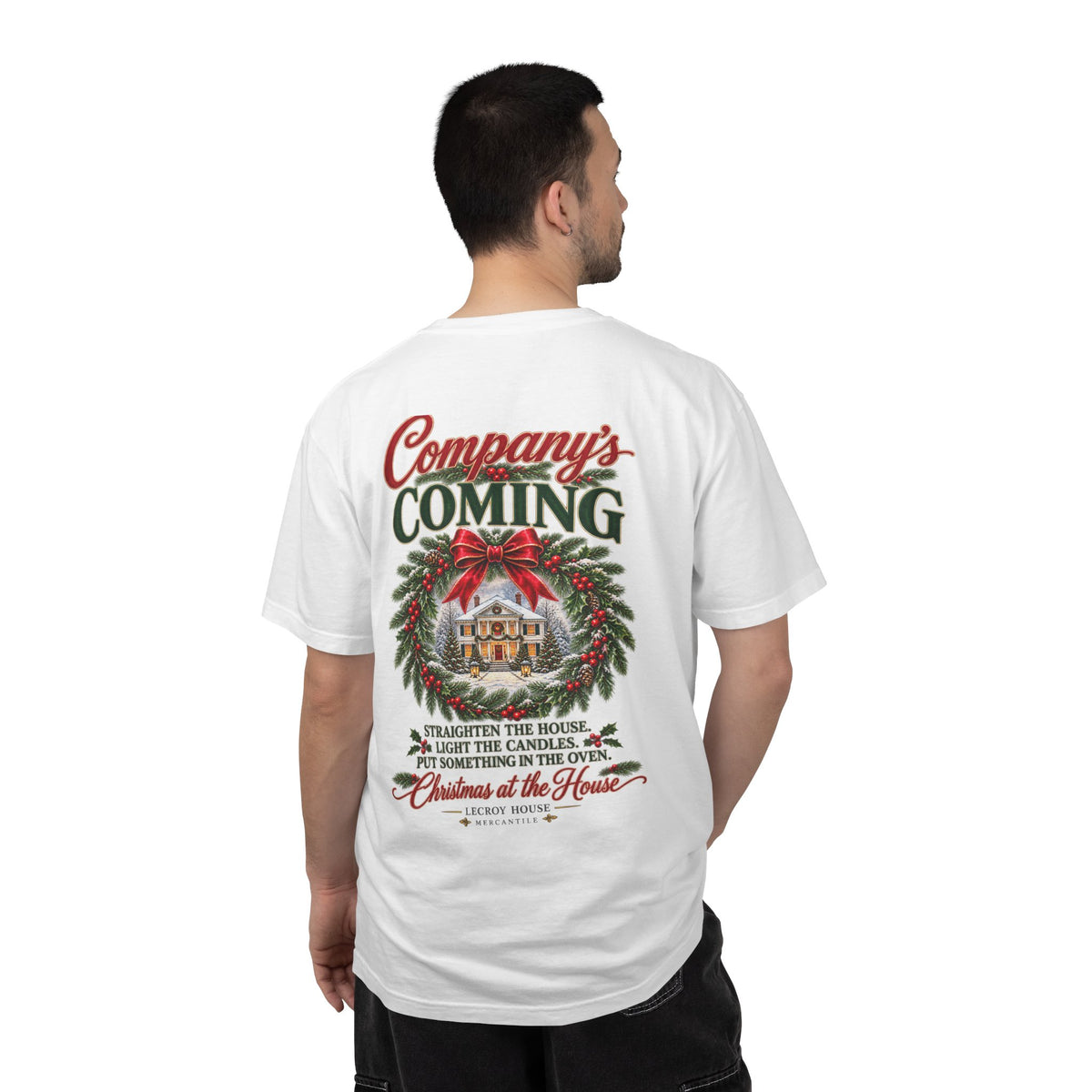 Christmas Wreath Holiday T-Shirt — "Company's Coming" Vintage House Christmas Tee