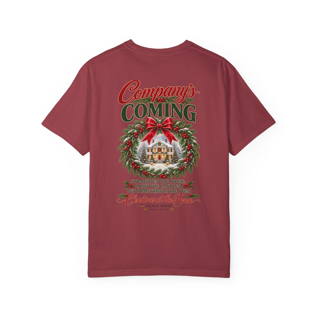 Christmas Wreath Holiday T-Shirt — "Company's Coming" Vintage House Christmas Tee