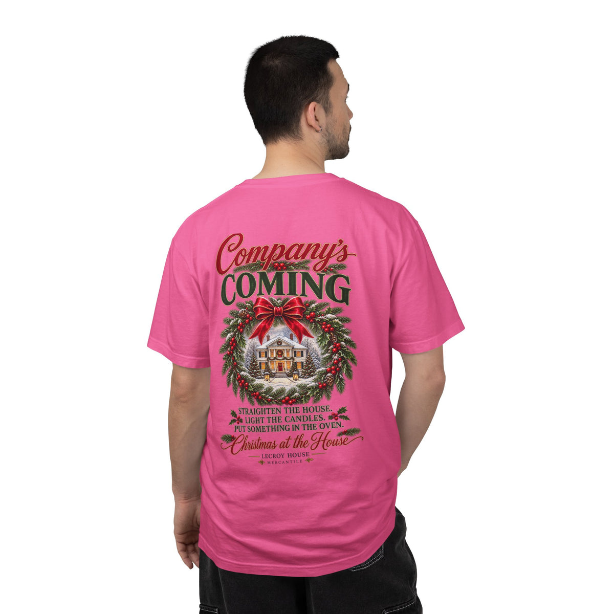 Christmas Wreath Holiday T-Shirt — "Company's Coming" Vintage House Christmas Tee