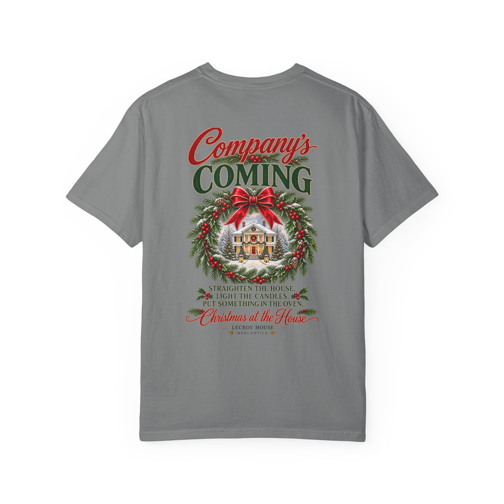 Christmas Wreath Holiday T-Shirt — "Company's Coming" Vintage House Christmas Tee