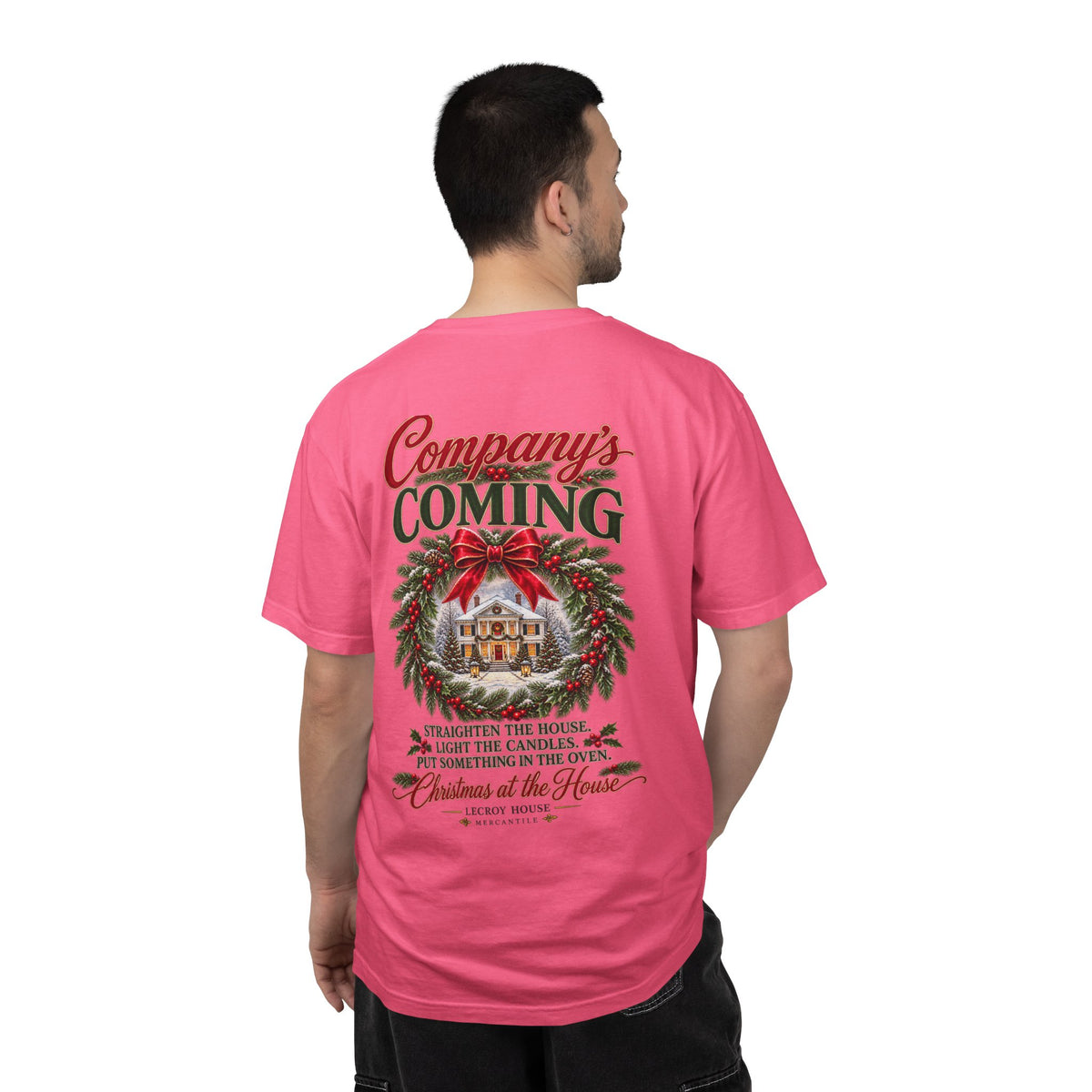 Christmas Wreath Holiday T-Shirt — "Company's Coming" Vintage House Christmas Tee
