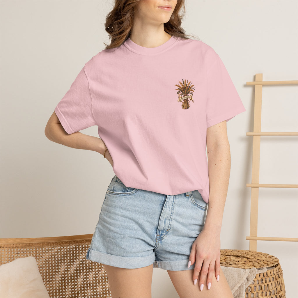 Autumn Harvest T-Shirt — Thanksgiving Rustic Table Fall Pumpkin Graphic