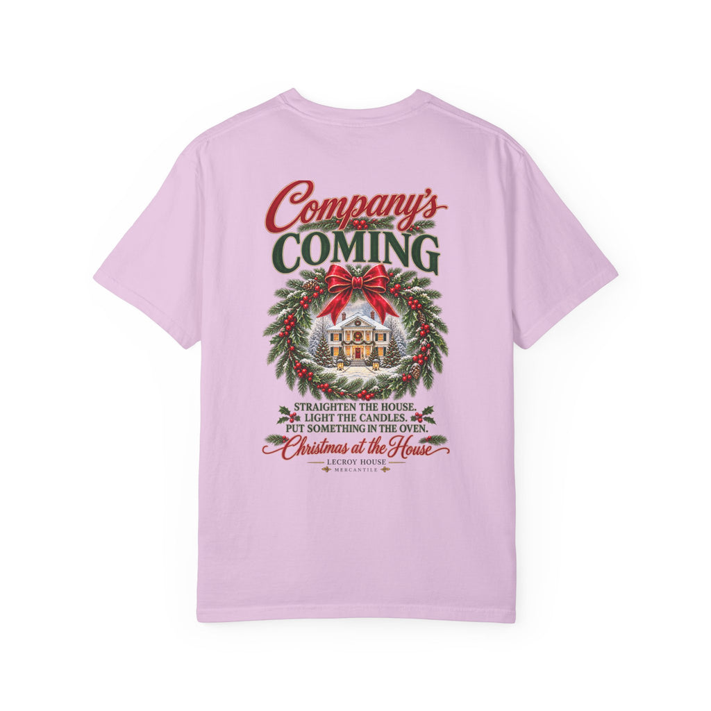 Christmas Wreath Holiday T-Shirt — "Company's Coming" Vintage House Christmas Tee