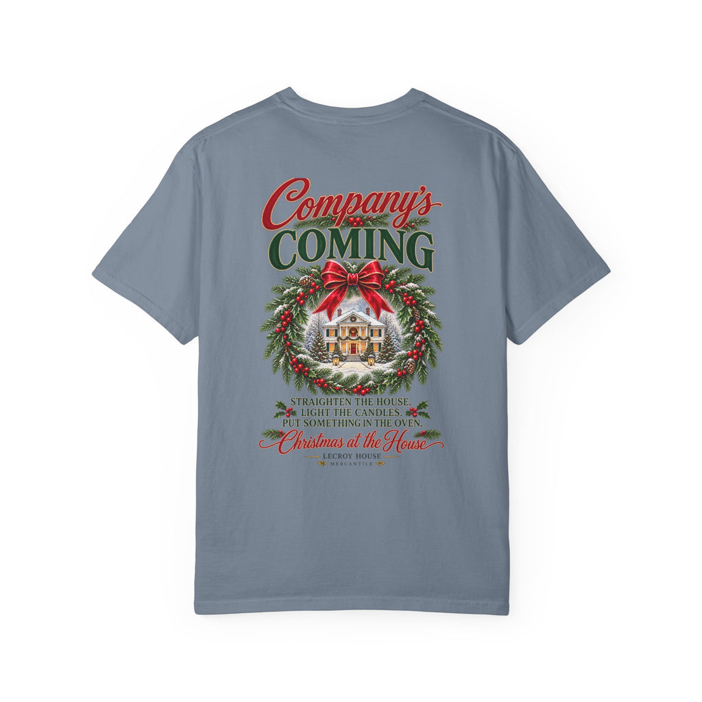 Christmas Wreath Holiday T-Shirt — "Company's Coming" Vintage House Christmas Tee