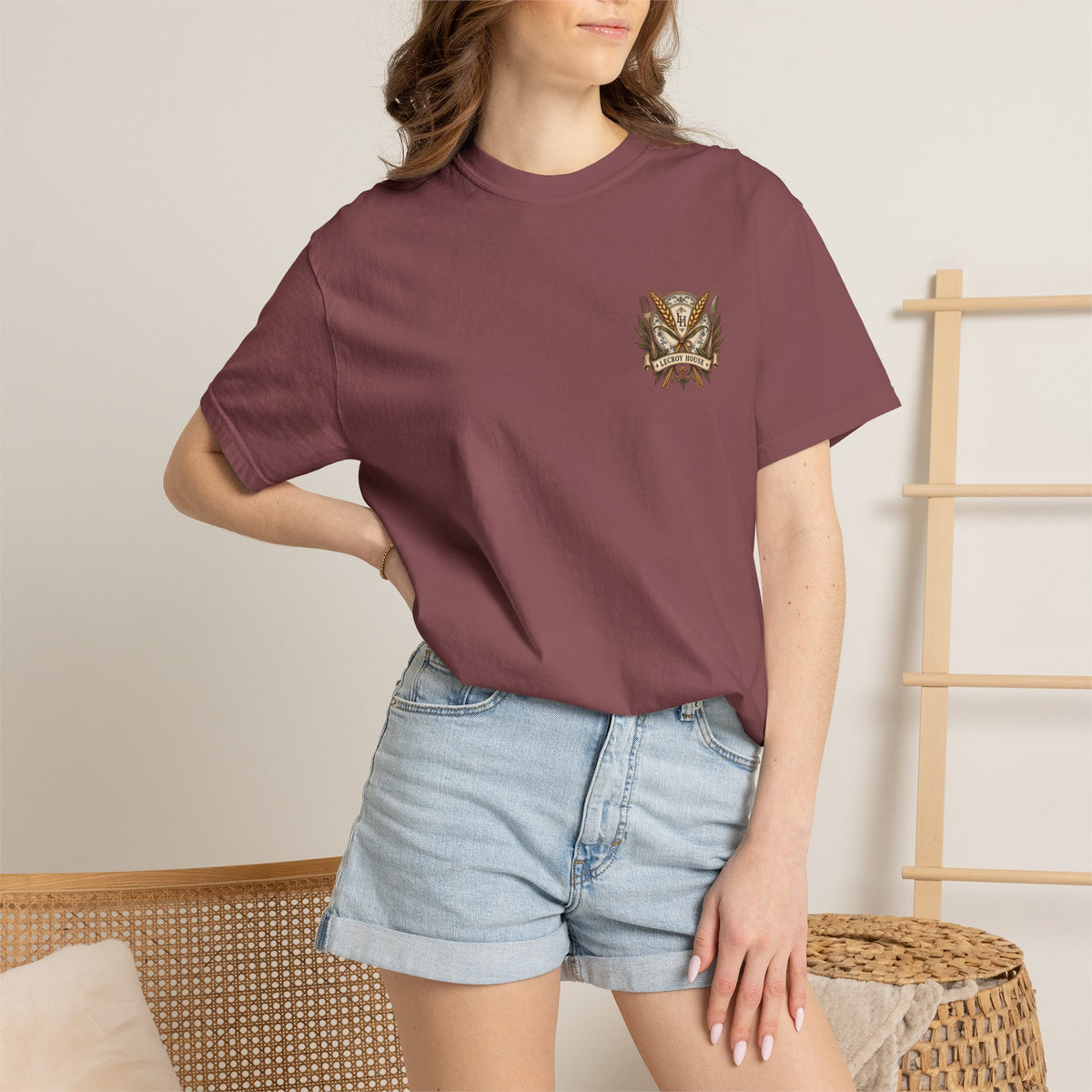 Thankful Feast T-Shirt — "Come Hungry, Leave Grateful" Thanksgiving Shirt