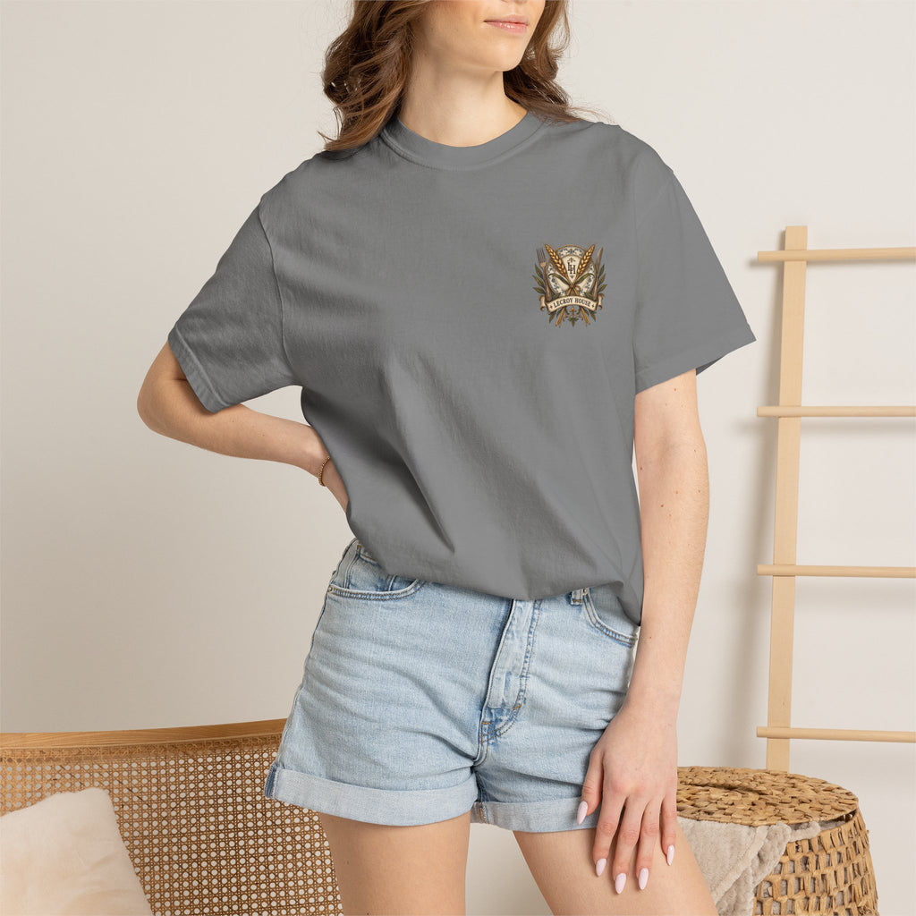Thankful Feast T-Shirt — "Come Hungry, Leave Grateful" Thanksgiving Shirt